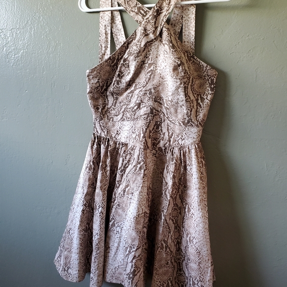 Victoria's Secret  Moda International Snakeprint Cross back Dress Size 4 - Picture 5 of 5